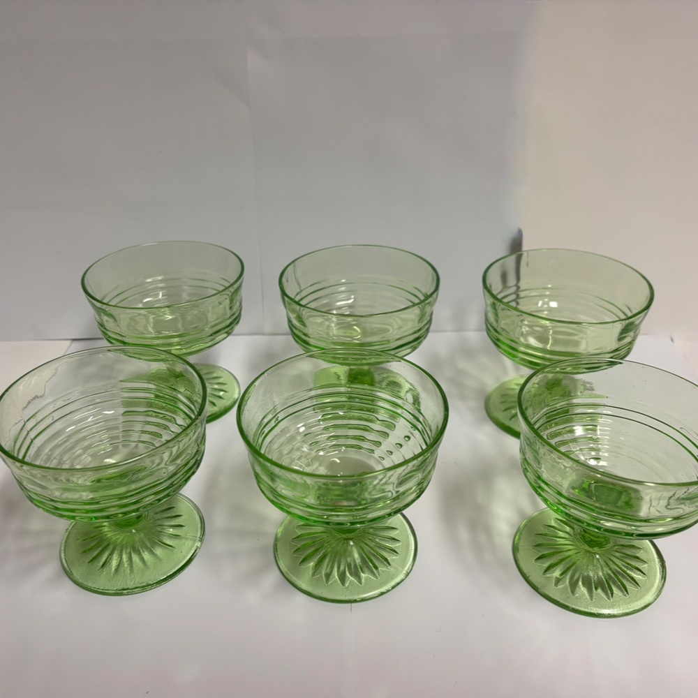 6 Vintage Depression Glass Dessert Bowls